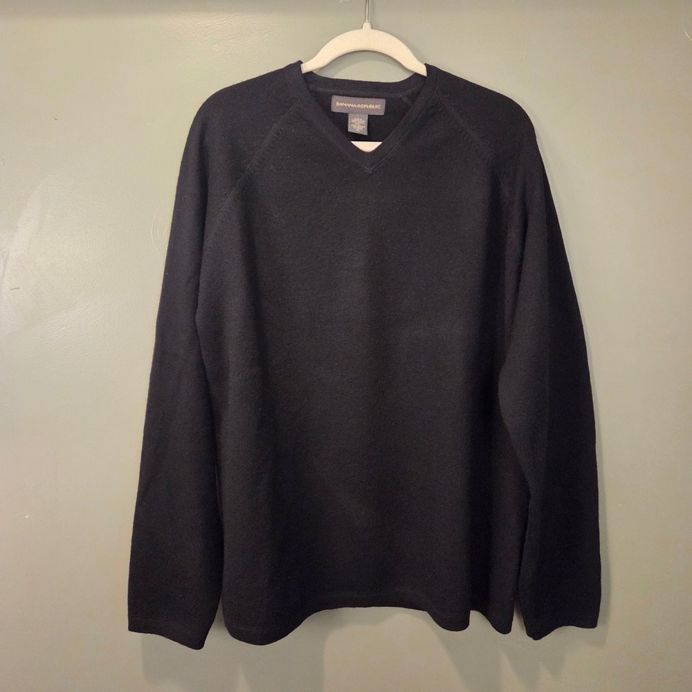 Banana Republic Men's 100% Merino Wool V-Neck Sweater, Size XL, Black